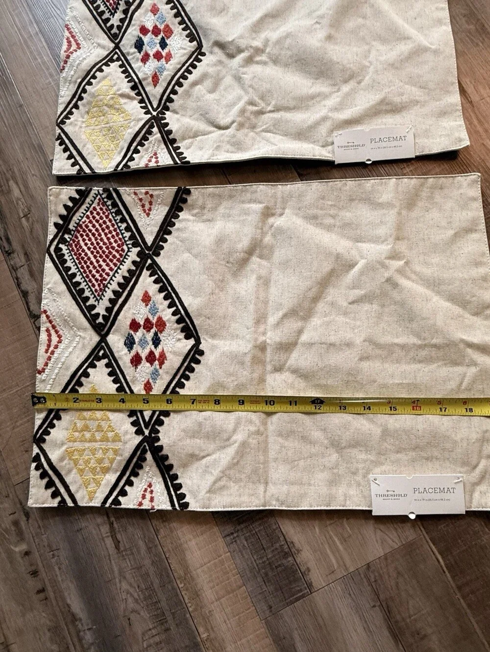 Threshold 2 Placemats Embroidered Beige With Diamond Pattern edge New‎
